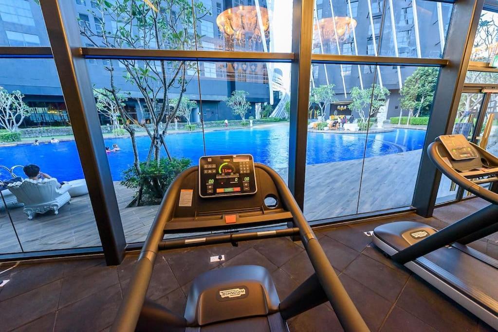 Arte Mont Kiara Elegant Highest Floor Netflix 6pax