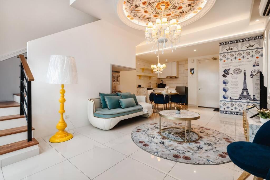 Arte Mont Kiara Elegant Highest Floor Netflix 6pax Apartment