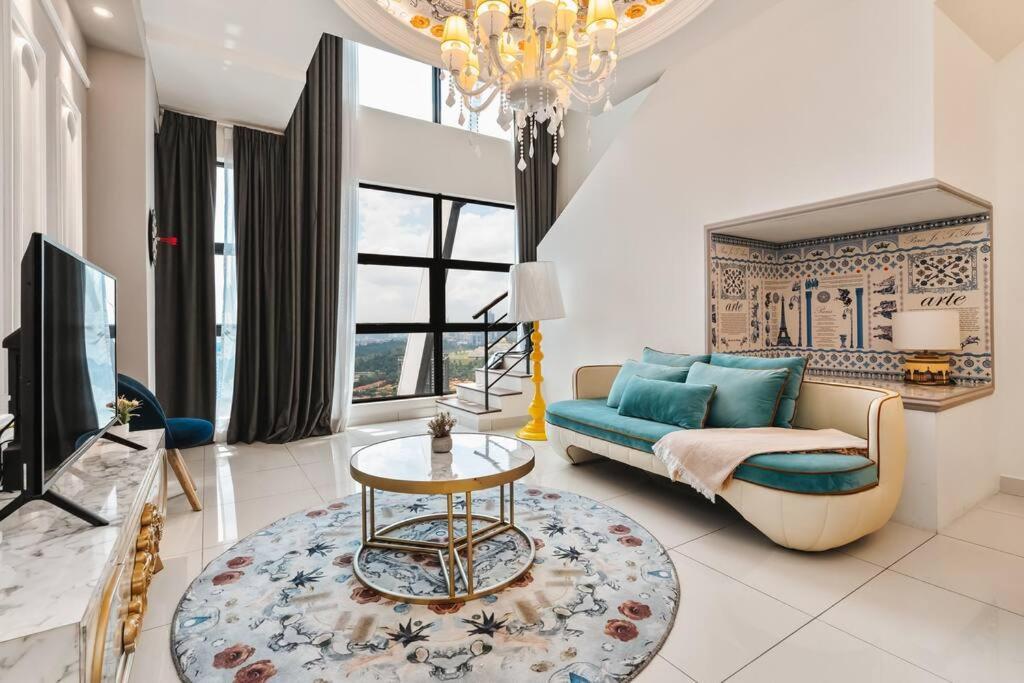 Arte Mont Kiara Elegant Highest Floor Netflix 6pax Apartment *